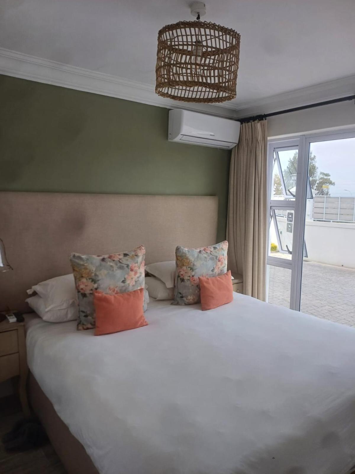 Thyme Wellness Spa And Guesthouse Κέιπ Τάουν Εξωτερικό φωτογραφία